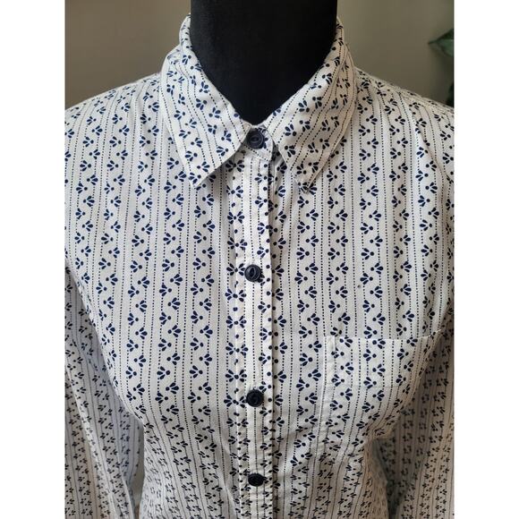 Patagonia Button Up Shirt Women's Size 6 White Blue Organic Cotton Long Sleeve - Picture 7 of 15
